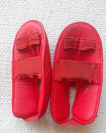 I will sell red instep protectors for karate Prievidza - photo 2