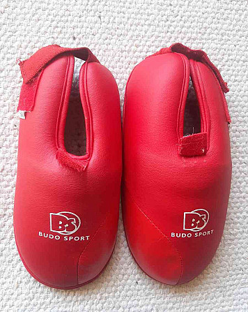 I will sell red instep protectors for karate Prievidza - photo 3