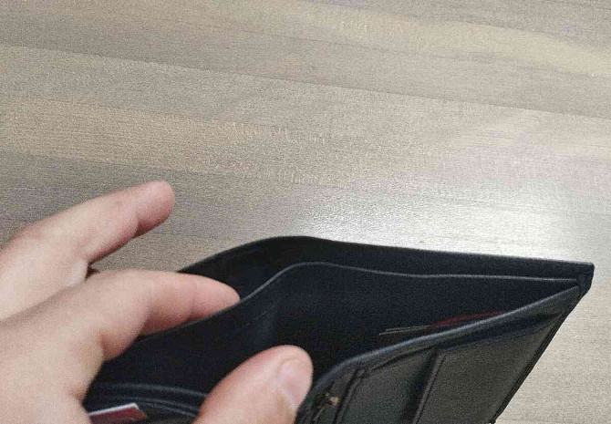 Black leather wallet ❗ Prievidza - photo 7