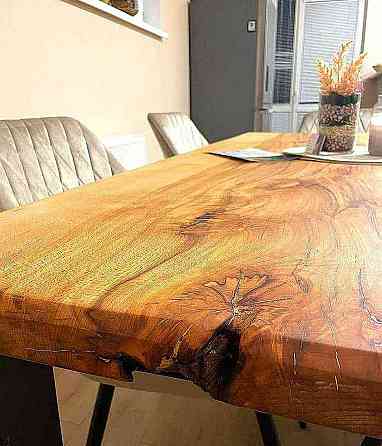 Jedálenský stôl z masívu ,,OAK Wild butterfly&quot; Dinning Table Брезно