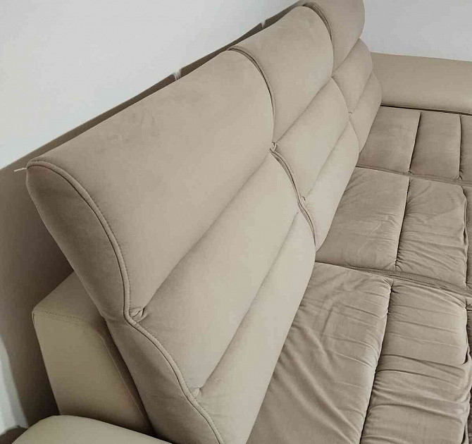 Серый диван с шезлонгом Gelnica - изображение 3