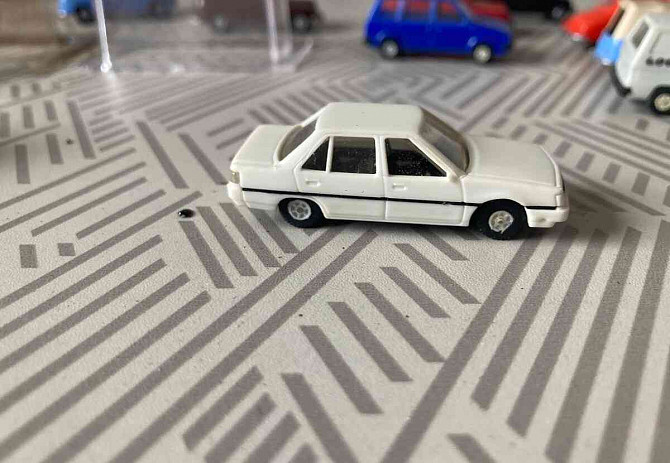 14x toy car Igra Smér - 1:87 Prague - photo 6