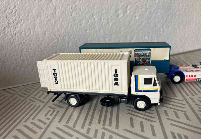 8x nákladní auto Igra ( liaz , apod ) - 1:87 Praha - foto 2