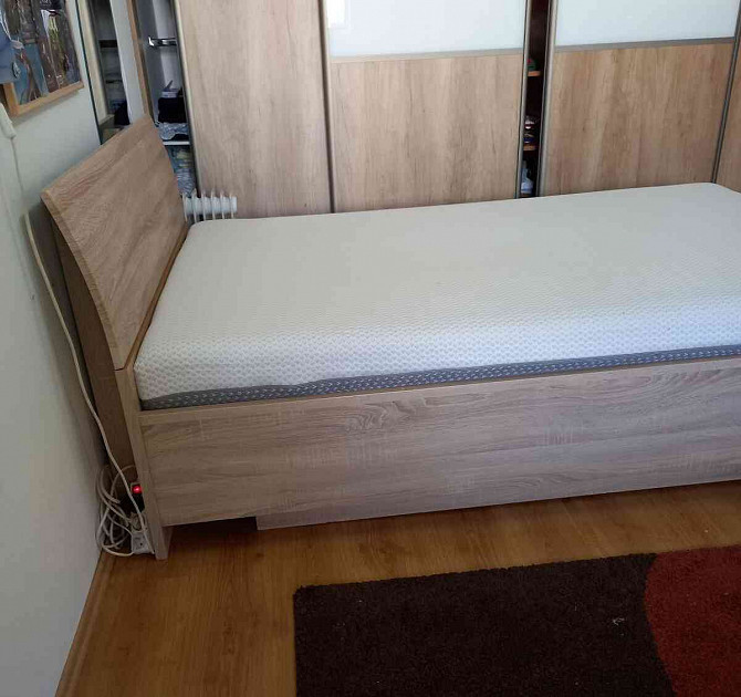 Prodám postel s úložným prostorem Hlohovec - foto 3