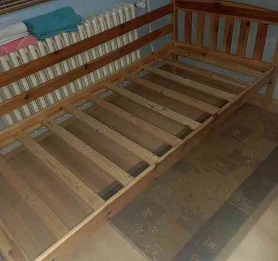 Predám drevenú postel Galgóc