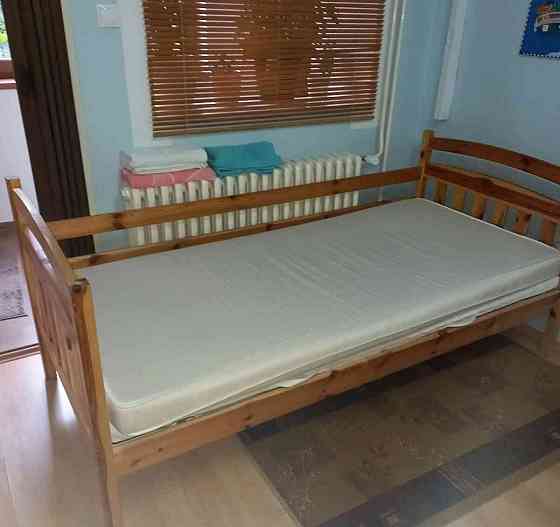 Predám drevenú postel Hlohovec