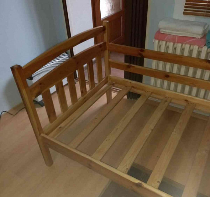 I am selling a wooden bed Hlohovec - photo 6