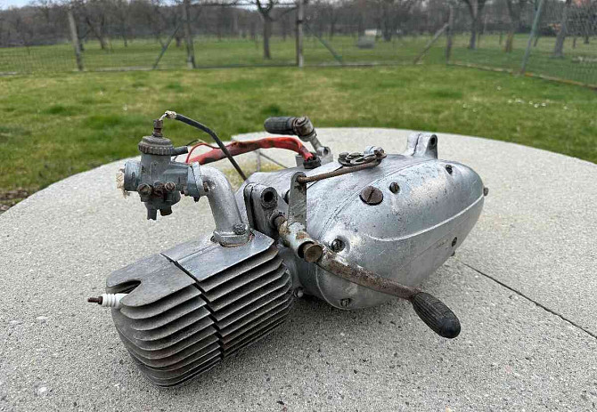Двигатель Ява 50 Пионер - комплектация Кромержиж - изображение 1