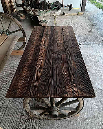 Prodám jedinečné dřevěné lavice a stůl Kysucké Nové Mesto - foto 5