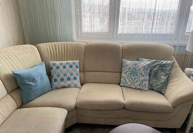 Egy kanapé Pozsony - fotó 2