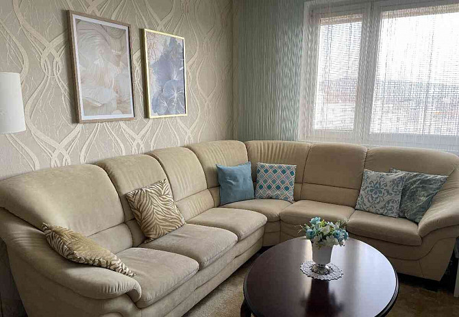 Egy kanapé Pozsony - fotó 1