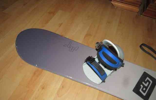 Eladó egy snowboard STUF, 146 cm, kötés Privigye - fotó 3
