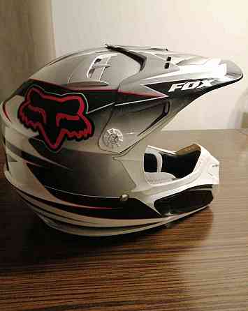 Motocross helma Fox V2 Trutnov
