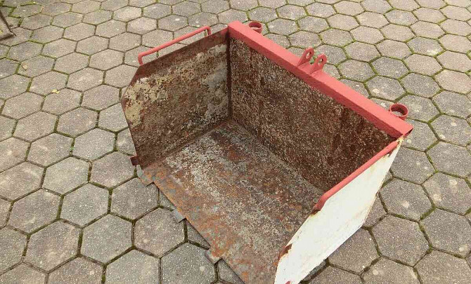 A shovel for a small tractor Povazska Bystrica - photo 1