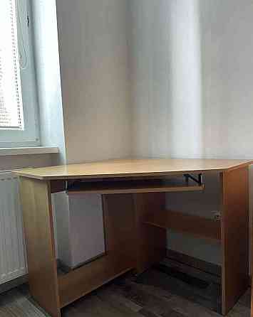 Rohový kancelársky stôl Waagbistritz