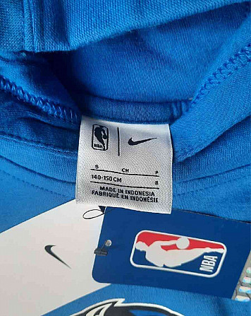 Ich verkaufe ein Kinder-Sweatshirt der NBA DALLAS MAVERICKS Sillein - Foto 4