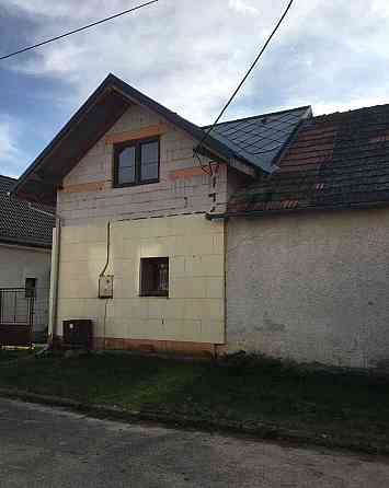 Rodinný dom Slatina nad Bebravou Trencsén
