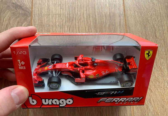 Kimi Räikkönen BBurago Ferrari SF71H Žarnovica - photo 3