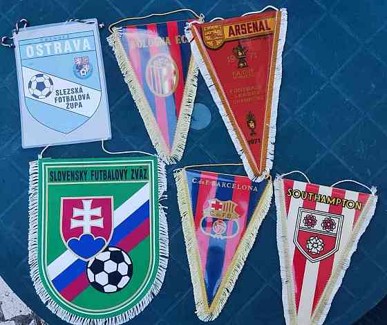 futbalové zástavky-aj jednotlivo Нитра