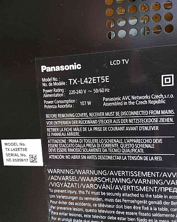 Продам телевизор Panasonic TX-L42ET5E. Тренчин - изображение 1