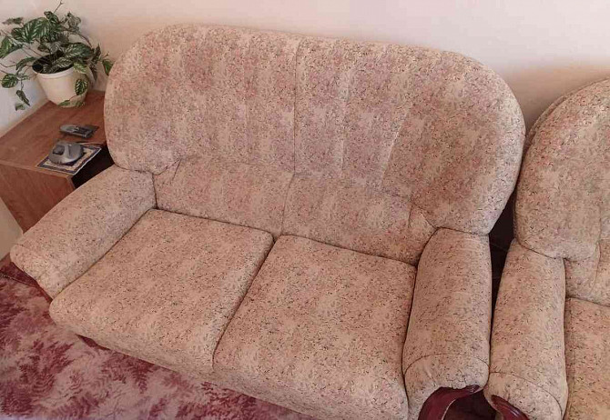 Ich biete zum Verkauf eine Sofagarnitur mit Sesseln an Ilava - Foto 7