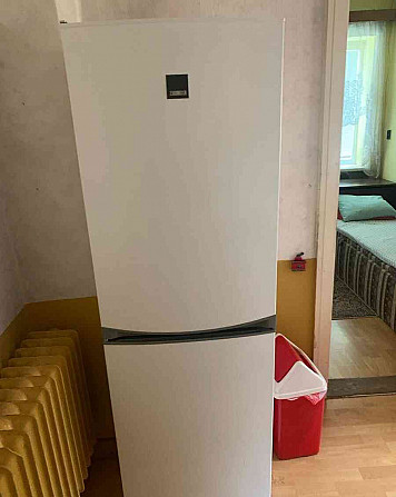 Ich verkaufe einen Kühlschrank mit Gefrierfach Neutra - Foto 1