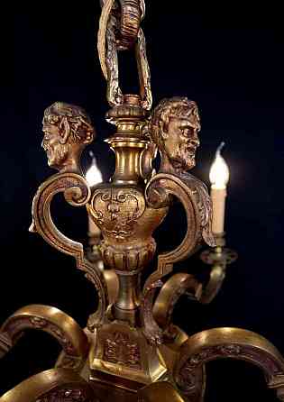Masivní bronzový lustr Mazarin Prága