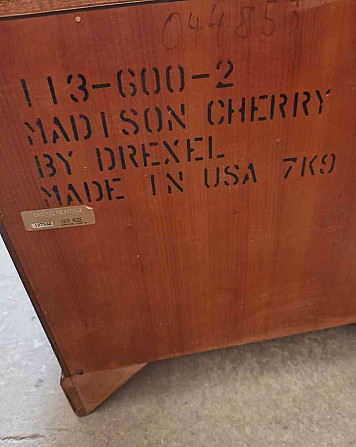 Dřevěná komoda značková +2 noční stolky made in USA Trnava - foto 10
