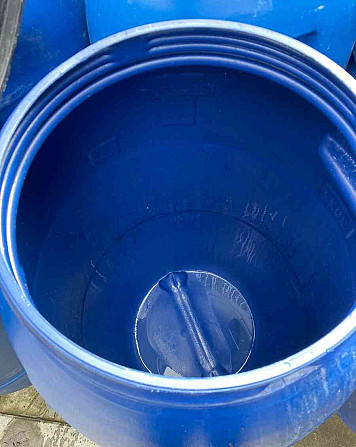 Ich werde Plastikfässer mit 220 Litern verkaufen Großmichel - Foto 3