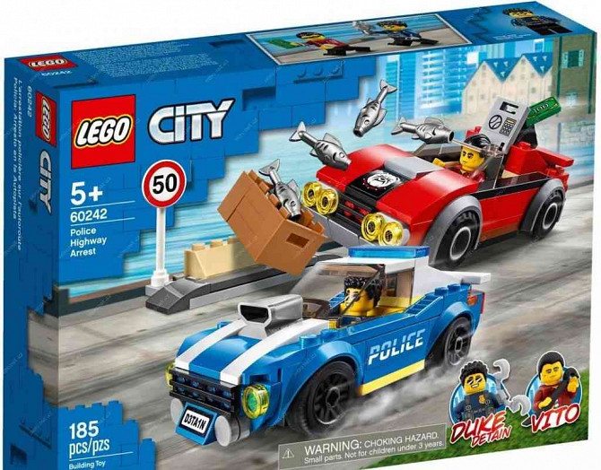 LEGO® City 60242 Погоня полиции на шоссе Угерске-Градиште - изображение 1