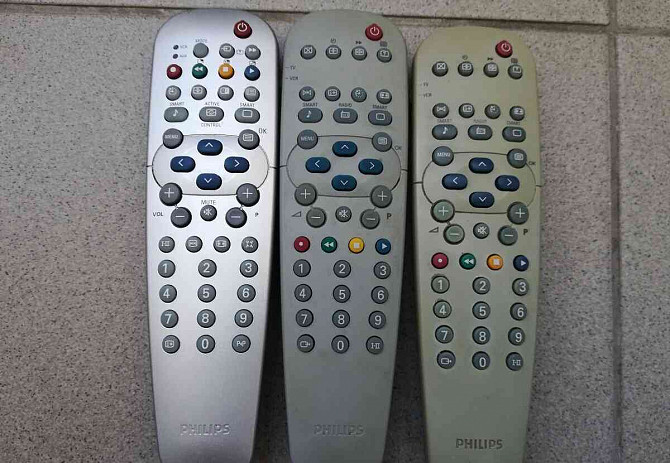 PHILIPS TV VCR VHS DVD universal.....remote control.... Bratislava - photo 10