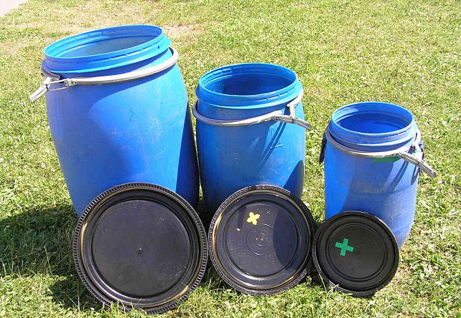 Plastic barrels  - photo 1