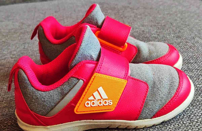 Кроссовки для девочек от бренда Adidas. Жилина - изображение 9