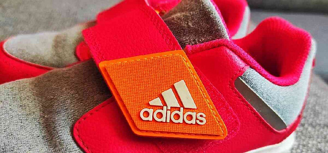 Кроссовки для девочек от бренда Adidas. Жилина - изображение 8