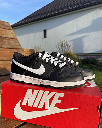 Nike Dunk Low Schwarz Weiß Freistadt an der Waag - Foto 1