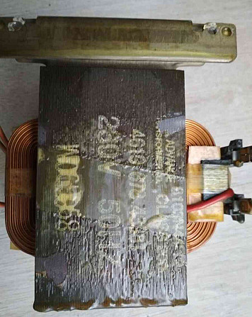 Transformer from a 900W microwave Trencin - photo 4