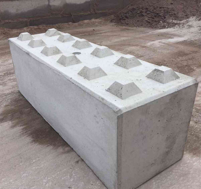 LEGO betonová kostka Hlohovec - foto 1
