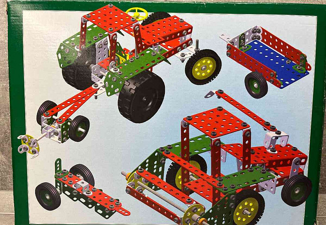 Building kit MERKUR – Tractor Chrudim - photo 2