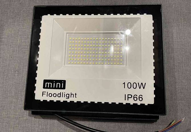 LED Reflektor na dům, s nebo bez senzoru, kovový IP67  - foto 10