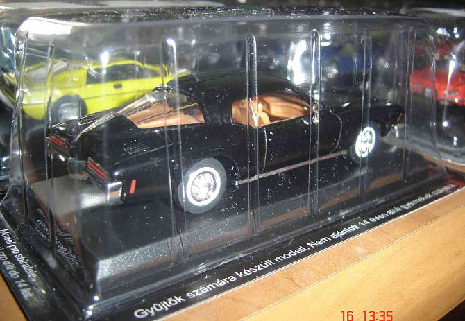 A collection of models of legendary cars Senec - photo 4