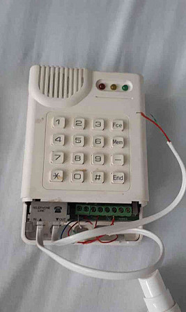Predám alarm DSC PC 585H Classic Senec - foto 4