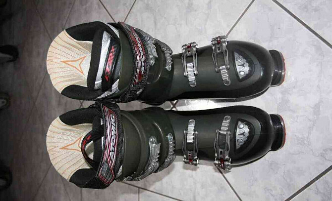 мужские лыжные ботинки 45 Atomic Пухов - изображение 3