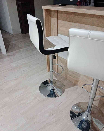 2 höhenverstellbare Stühle Bytča - Foto 2