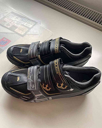 I will sell new mountain sneakers in 38 Ilava - photo 2